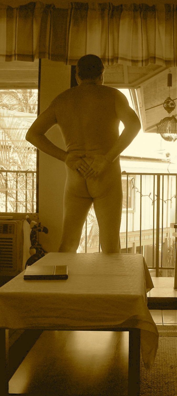 Cock runs his life #ebcVLrmh