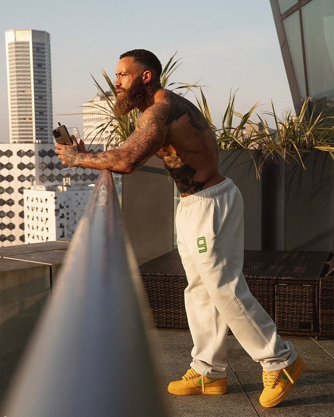 ashley cain pics & vids (1) #sSP4d9dc