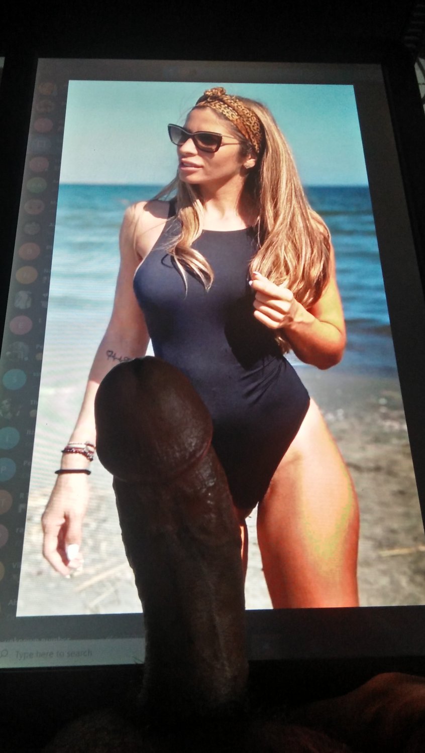 for his 30yr old milf cousin #MbKxUbSA