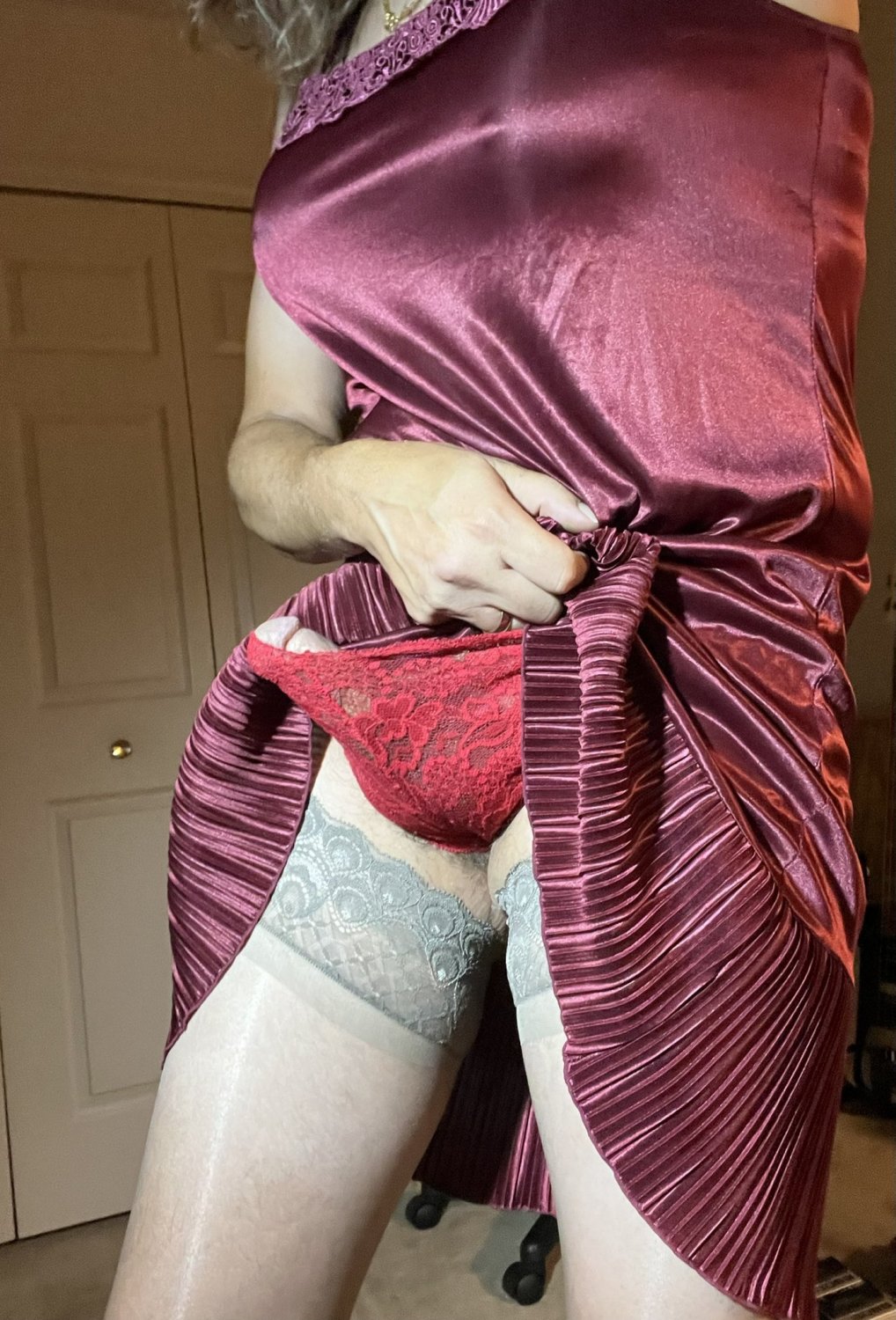 Knickers too small #pK5hR8kS