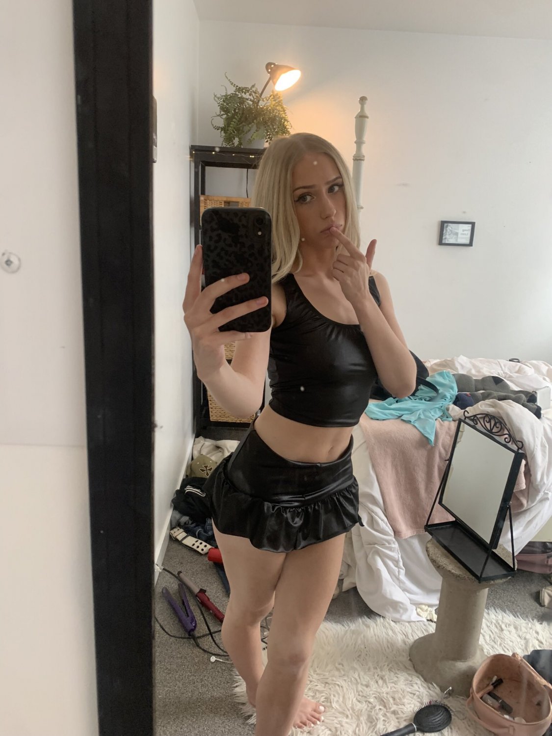 irlbabyangell 11/29 (thelonelydolll) #W6q8I6D7